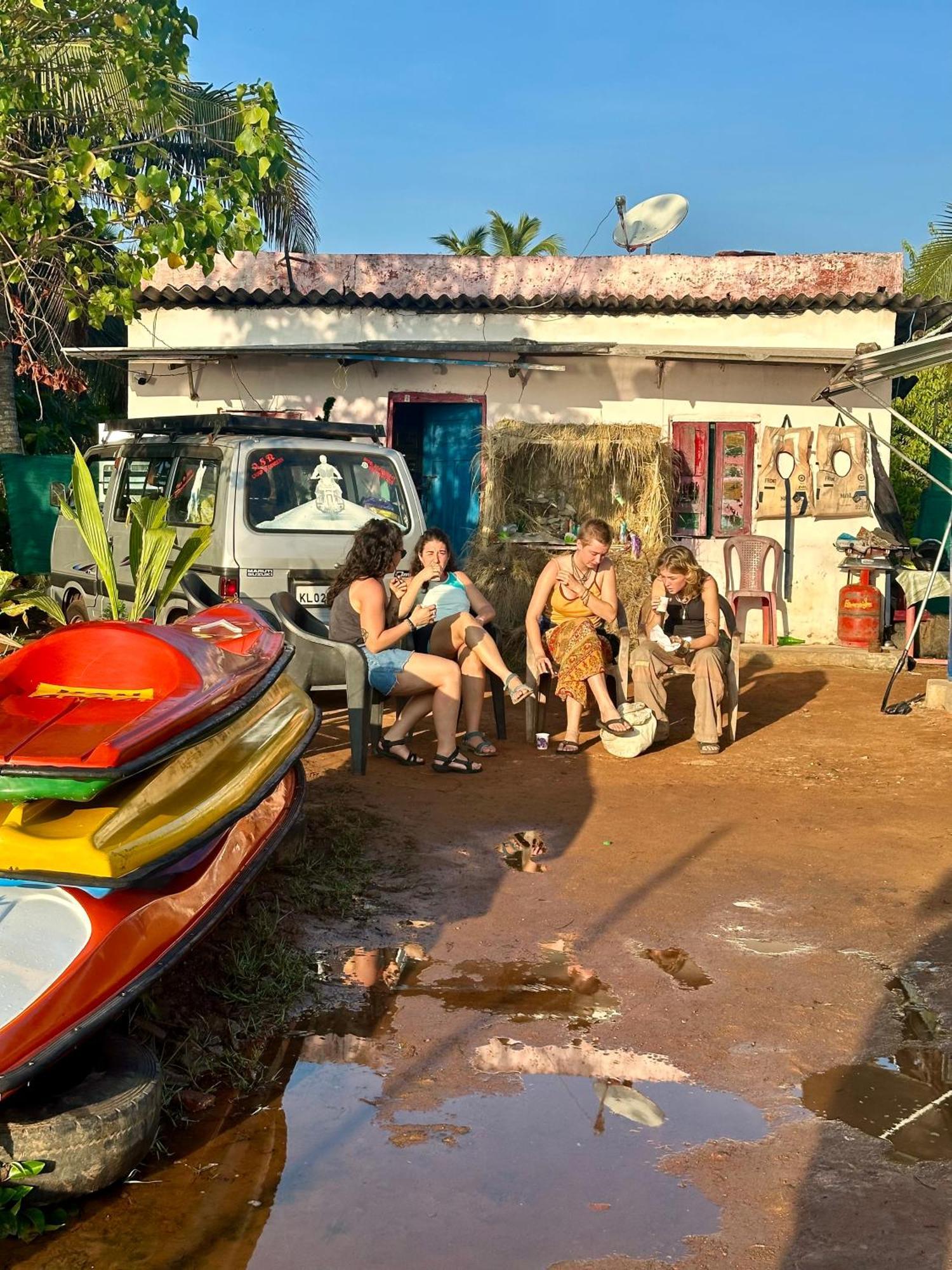 House Of Surf Hostel For Women Варкала Екстериор снимка